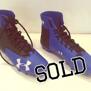 *NEW* Under Armour Men’s Size 10 Football Cleats